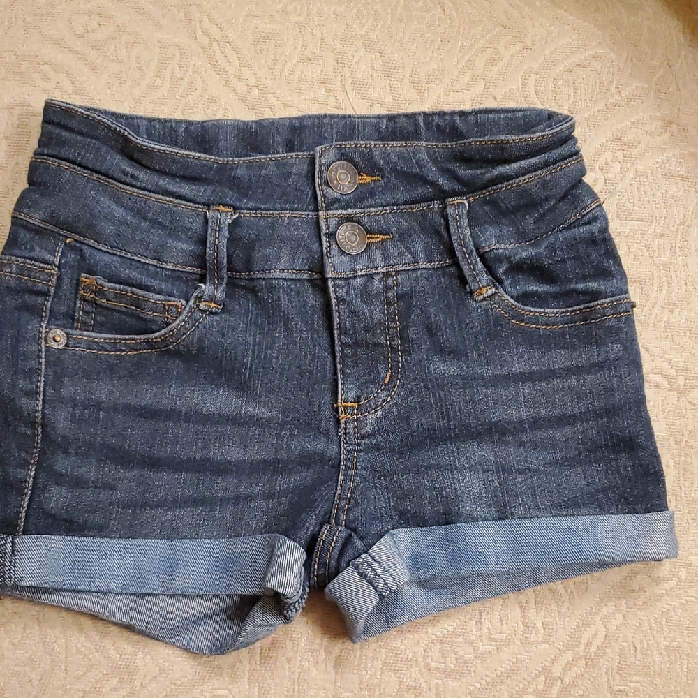 Cherokee Blue Denim Shorts Classic Mid-Thigh Cuffed